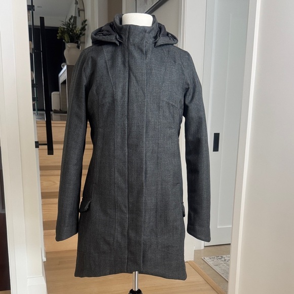 The North Face Jackets & Blazers - The North Face Temescal DryVent Geay Herringbone Trench Anorak Coat Size  M